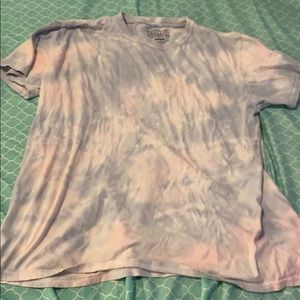 Soft Tee Shirt by Buzz. Size Small